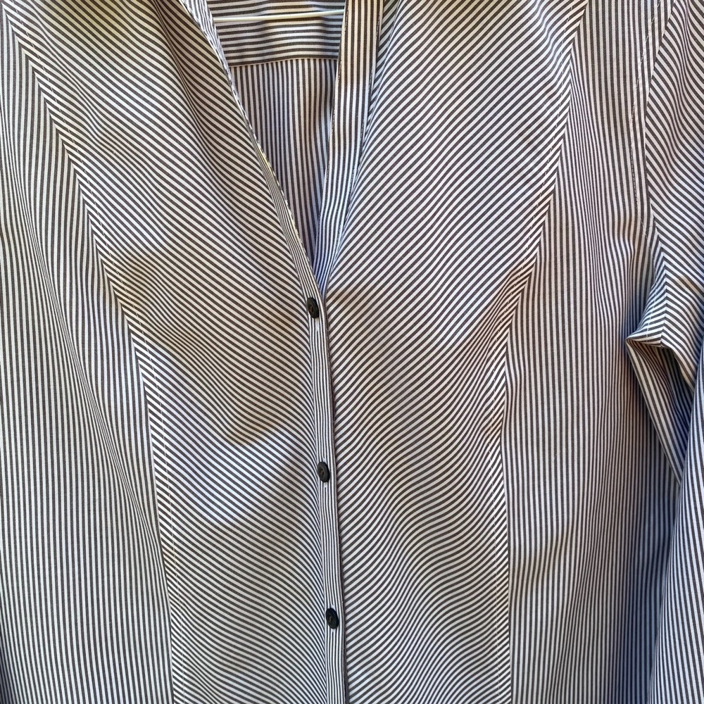 Preppy Jones New York Stripped Button-Down SHIRT no-iron Size 12 - Picture 3 of 12